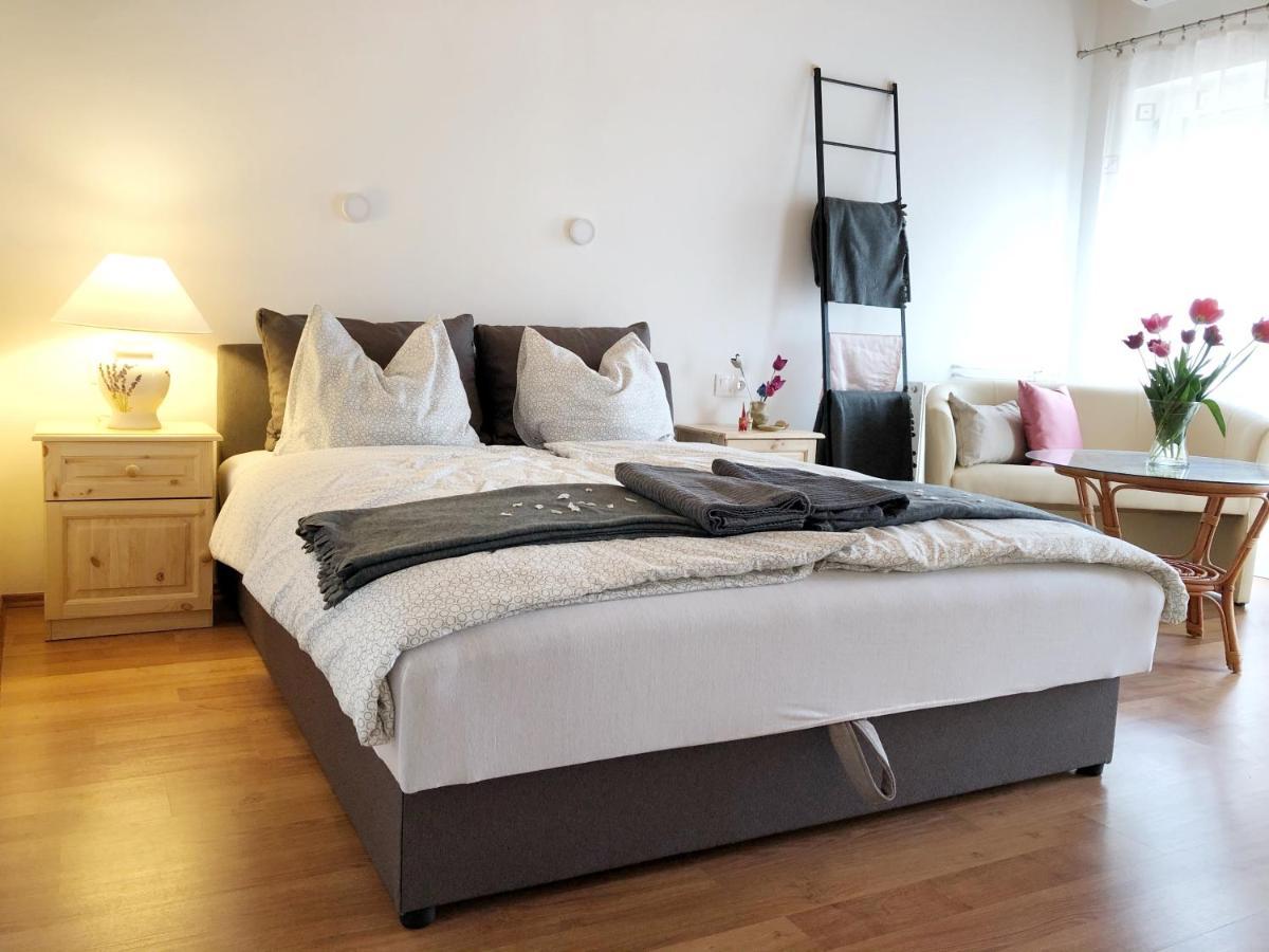 Balaton Apartman Paloznak Exterior photo